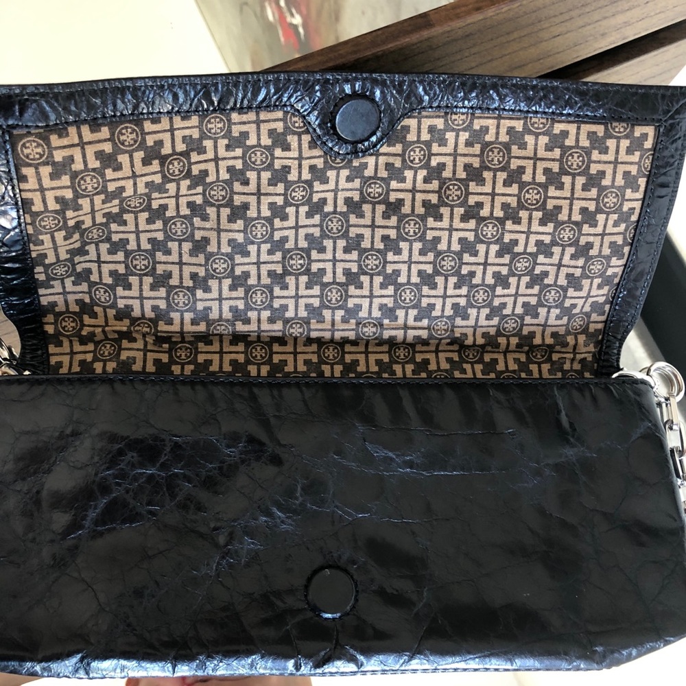Tory Burch distressed leather purse - Picture 4 of 7